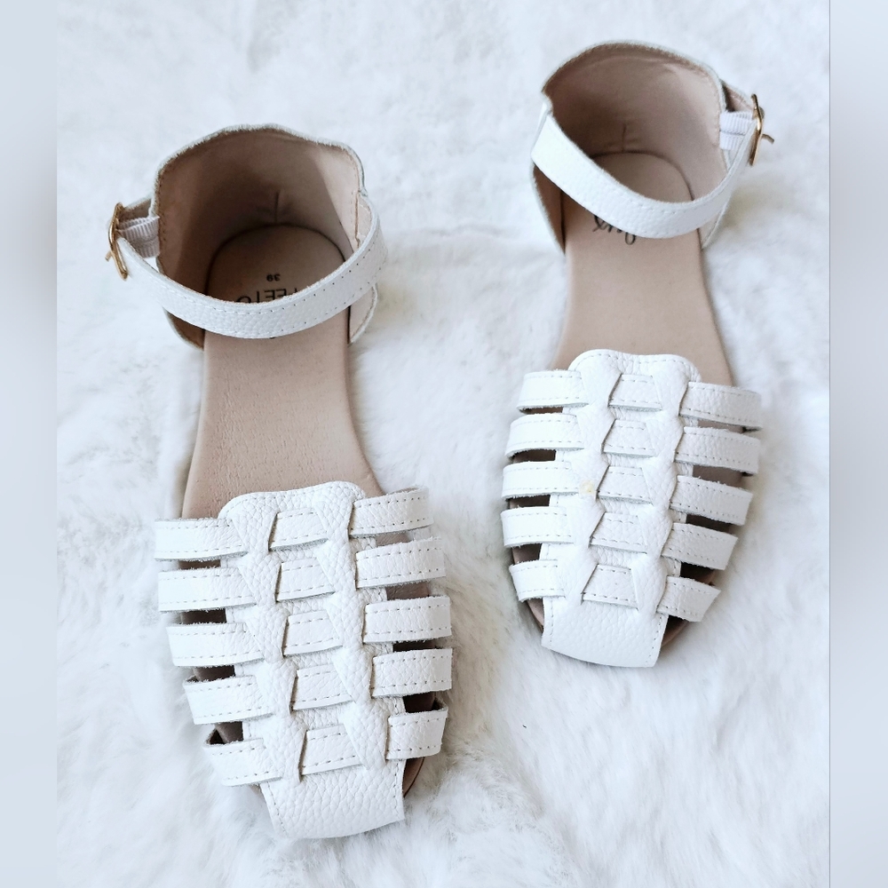 Monkey Feet sandals